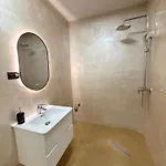 Luxury 4 Near Square 21 Τίρανα