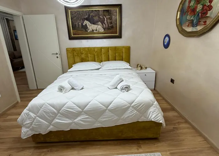 Luxury 4 Near Square 21 Tirana