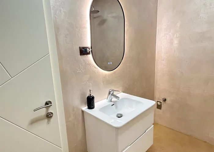 Appartement Luxury 4 Near Square 21